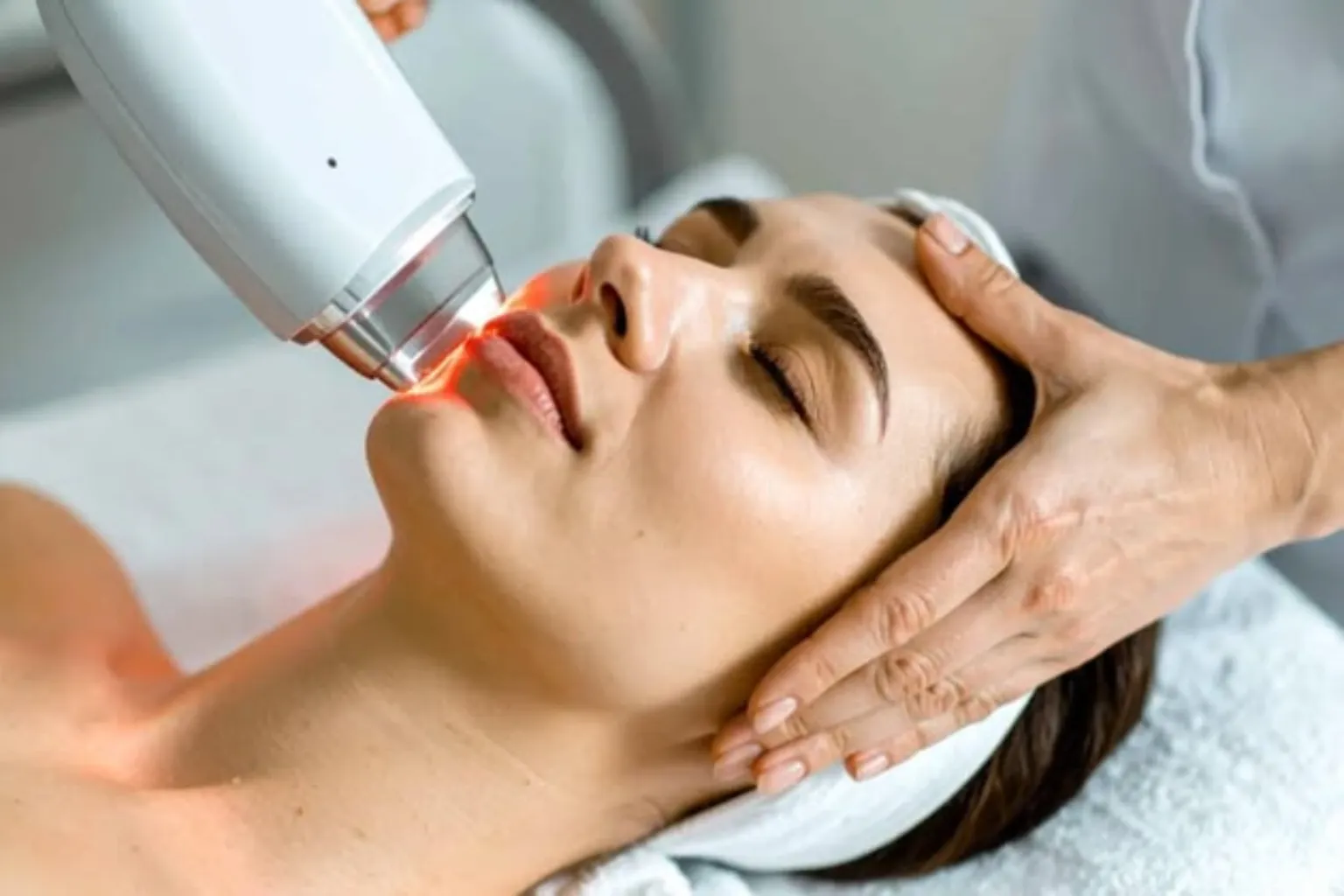 Laser Skin Resurfacing VS Microneedling: Which Treatment Is Better?_Bala Medi Spa